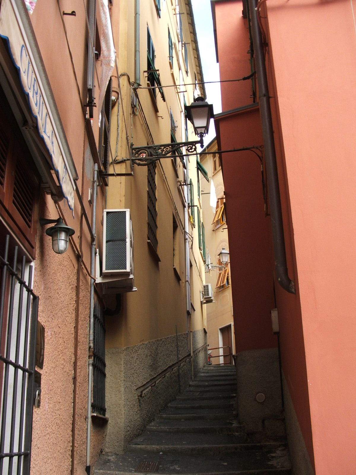 Unna creusa tra e miage à Nervi
